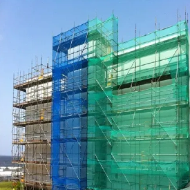 O papel das redes de andaimes de construção na prevenção de riscos em queda